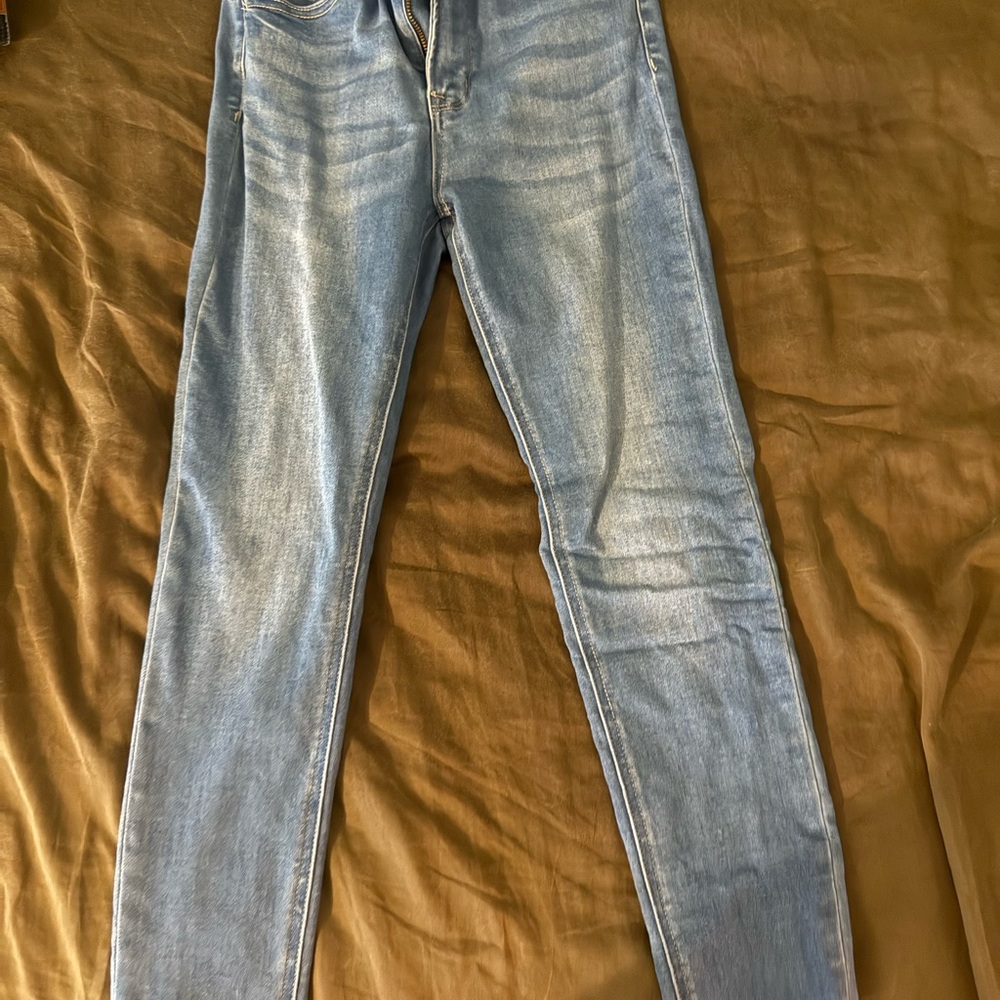 Women's Light Blue Ankle Jeans